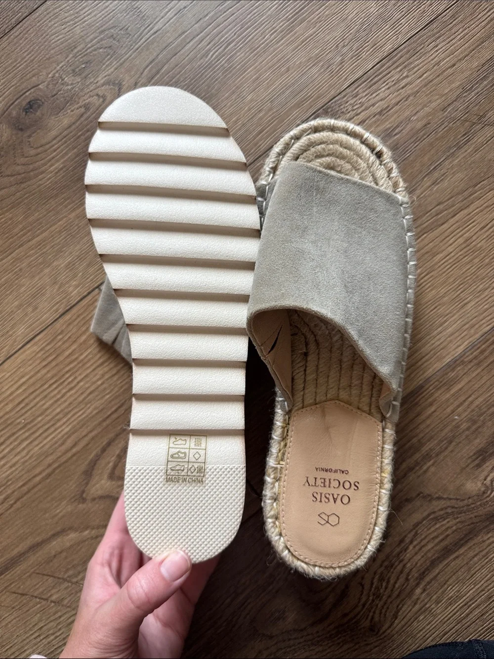 Oasis Society Platform Espadrille Slide Sandals in Taupe